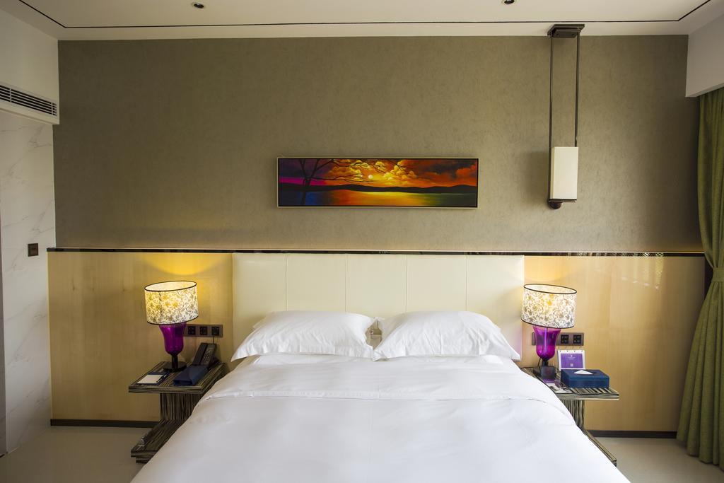 Lori Star Hotel Qionghai Pokoj fotografie
