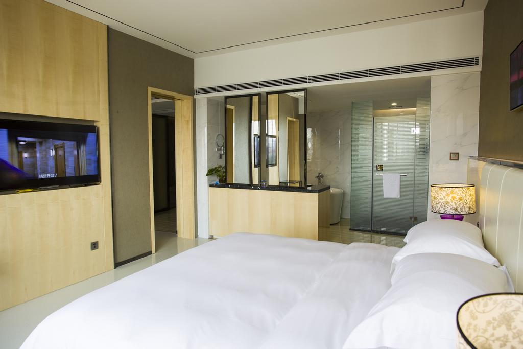 Lori Star Hotel Qionghai Pokoj fotografie